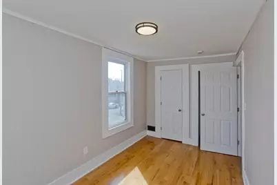 13 Hampden St, Westfield, MA 01085 - Photo 10