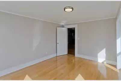 13 Hampden St, Westfield, MA 01085 - Photo 8