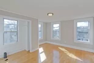13 Hampden St, Westfield, MA 01085 - Photo 6