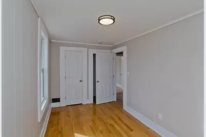 13 Hampden St, Westfield, MA 01085 - Photo 12
