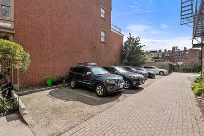40 Chestnut St #2, Boston, MA 02129 - Photo 24