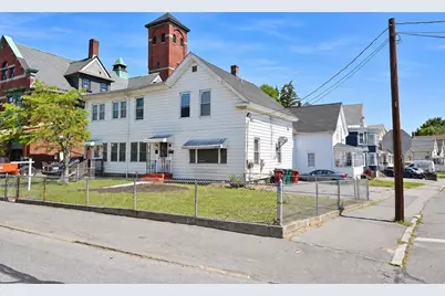 89 Mammoth Rd, Lowell, MA 01854 - Photo 2