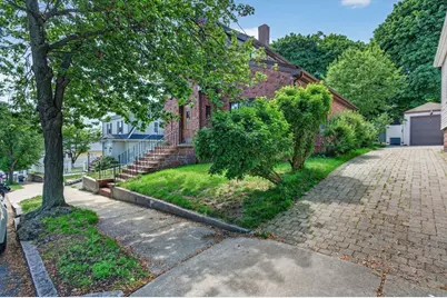 28 Thurlow Ave, Revere, MA 02151 - Photo 4