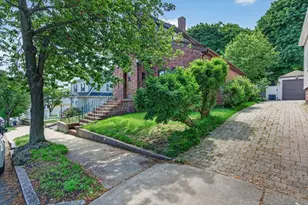 28 Thurlow Ave, Revere, MA 02151 - Photo 4