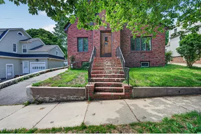 28 Thurlow Ave, Revere, MA 02151 - Photo 2