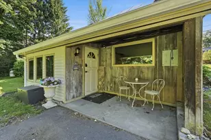 283 Chapman St, Greenfield, MA 01301 - Photo 6