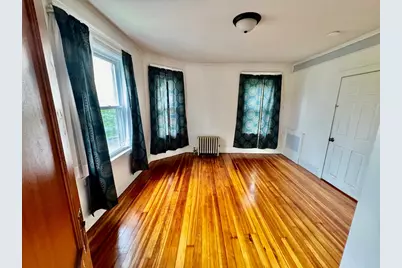 36 Plymouth St, Lowell, MA 01854 - Photo 4