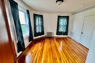 36 Plymouth St, Lowell, MA 01854 - Photo 4