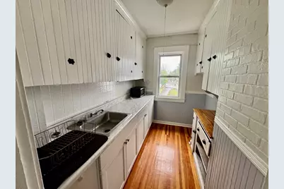 36 Plymouth St, Lowell, MA 01854 - Photo 6