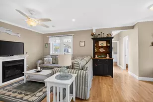 7 Sycamore St, Wareham, MA 02558 - Photo 6