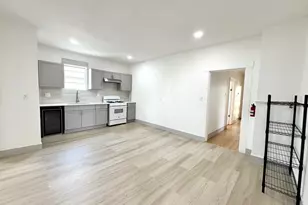 56 Pinckney St, Somerville, MA 02145 - Photo 4