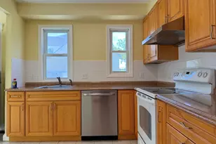 117 Edwards St, Quincy, MA 02169 - Photo 4