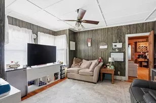 585 County St, Taunton, MA 02780 - Photo 12