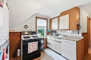 585 County St, Taunton, MA 02780 - Photo 24