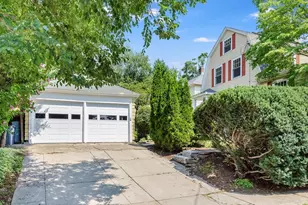 29 Devereaux St, Arlington, MA 02476 - Photo 32