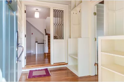 29 Devereaux St, Arlington, MA 02476 - Photo 2
