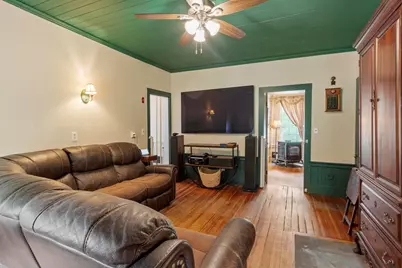 19 N Main St, Petersham, MA 01366 - Photo 14