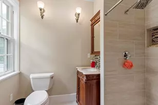 19 N Main St, Petersham, MA 01366 - Photo 36