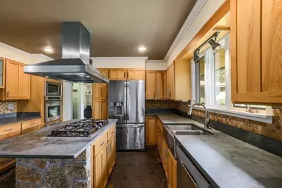 50 SW Main St, Douglas, MA 01516 - Photo 6