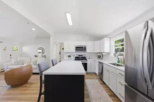 43 Sunridge Dr, Springfield, MA 01118 - Photo 8