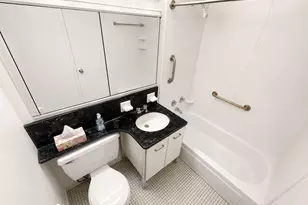 9 Hawthorne Pl, Boston, MA 02114 - Photo 12