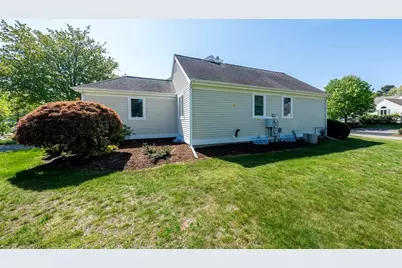 7 Masters Ct #464, Mashpee, MA 02649 - Photo 4