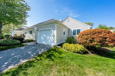 7 Masters Ct #464, Mashpee, MA 02649 - Photo 2