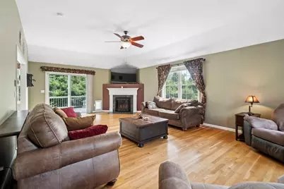 47 Skyview Drive, Fitchburg, MA 01420 - Photo 8