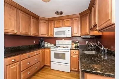 170 Ravenswood, Waltham, MA 02453 - Photo 6