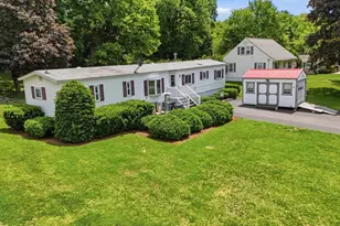 8 Donahue Ln, Grafton, MA 01536 - Photo 4
