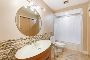 10 Ocean Ave, Revere, MA 02151 - Photo 8