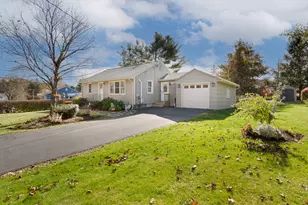 9 Orchard Dr, Paxton, MA 01612 - Photo 2