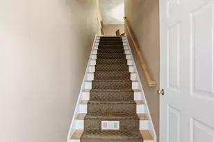 67 Terry Ln, Plainville, MA 02764 - Photo 4