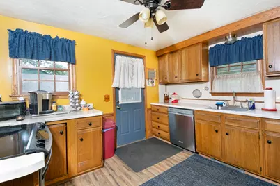 17 Shirley Rd, Shrewsbury, MA 01545 - Photo 8