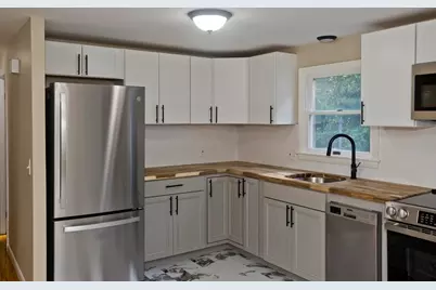 276 Spikenard Cir, Springfield, MA 01129 - Photo 6