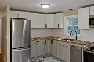 276 Spikenard Cir, Springfield, MA 01129 - Photo 6