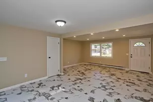 276 Spikenard Cir, Springfield, MA 01129 - Photo 10