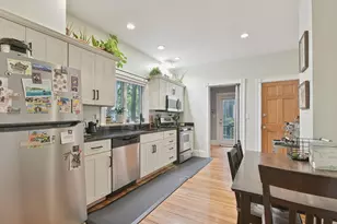 36 Goldsmith St, Boston, MA 02130 - Photo 2