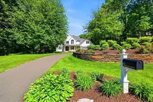 102 Oak Ridge Dr, Belchertown, MA 01007 - Photo 1