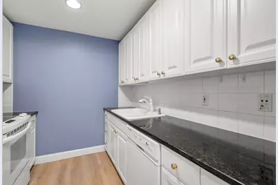 65 Chelsea St #304, Boston, MA 02129 - Photo 10