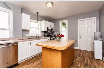 232 Park St, New Bedford, MA 02740 - Photo 8