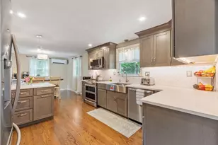 19 Brattle St, Wilmington, MA 01887 - Photo 8