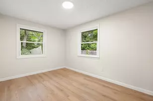 67 Roslyn Rd, Brockton, MA 02302 - Photo 18