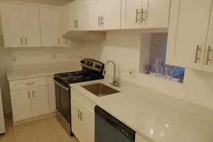 123 Elm St, Quincy, MA 02169 - Photo 4