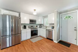 11 Scenic Ave, Webster, MA 01570 - Photo 8