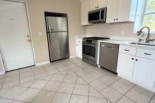 6 Edwards Pl, Chelmsford, MA 01863 - Photo 6