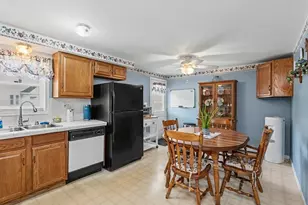 25 Taylor St, Haverhill, MA 01832 - Photo 10