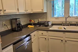 68 Prospect St, Fall River, MA 02720 - Photo 10