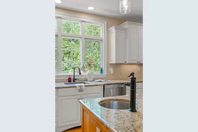 9 Freedom Dr, North Reading, MA 01864 - Photo 8