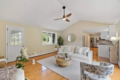 2 Rourke Lane, Lynnfield, MA 01940 - Photo 6